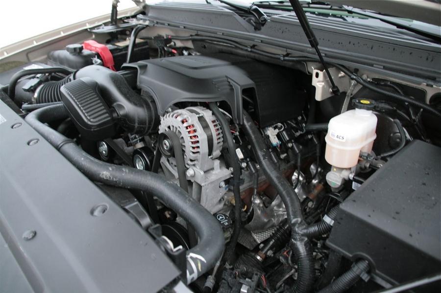  Chevrolet Tahoe LTZ 6 2L 4x4 2009 года  (фото 9 из 23)